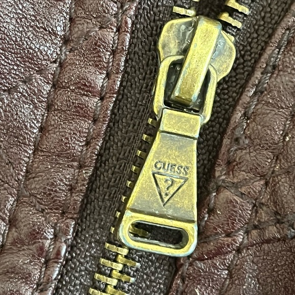 Beautiful guess leather jacket - Picture 9 of 12